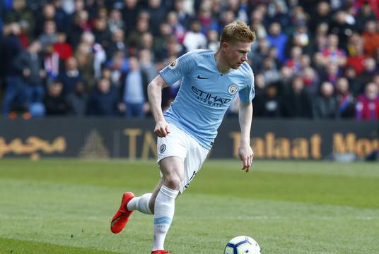 小孩哥！17岁卡尔成为欧冠最年轻连续3场进球球员